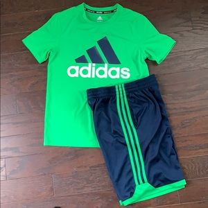 ADIDAS BOYS NAVY AND GREEN TOP AND SHORTS